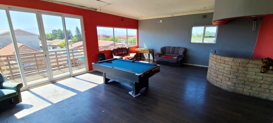 5 Bedroom Property for Sale in Malibu Village Western Cape